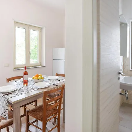 Gorgeous In With Wifi *